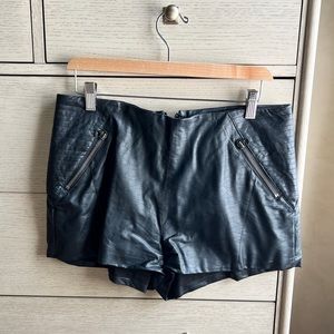 Dolce Vita black leather shorts